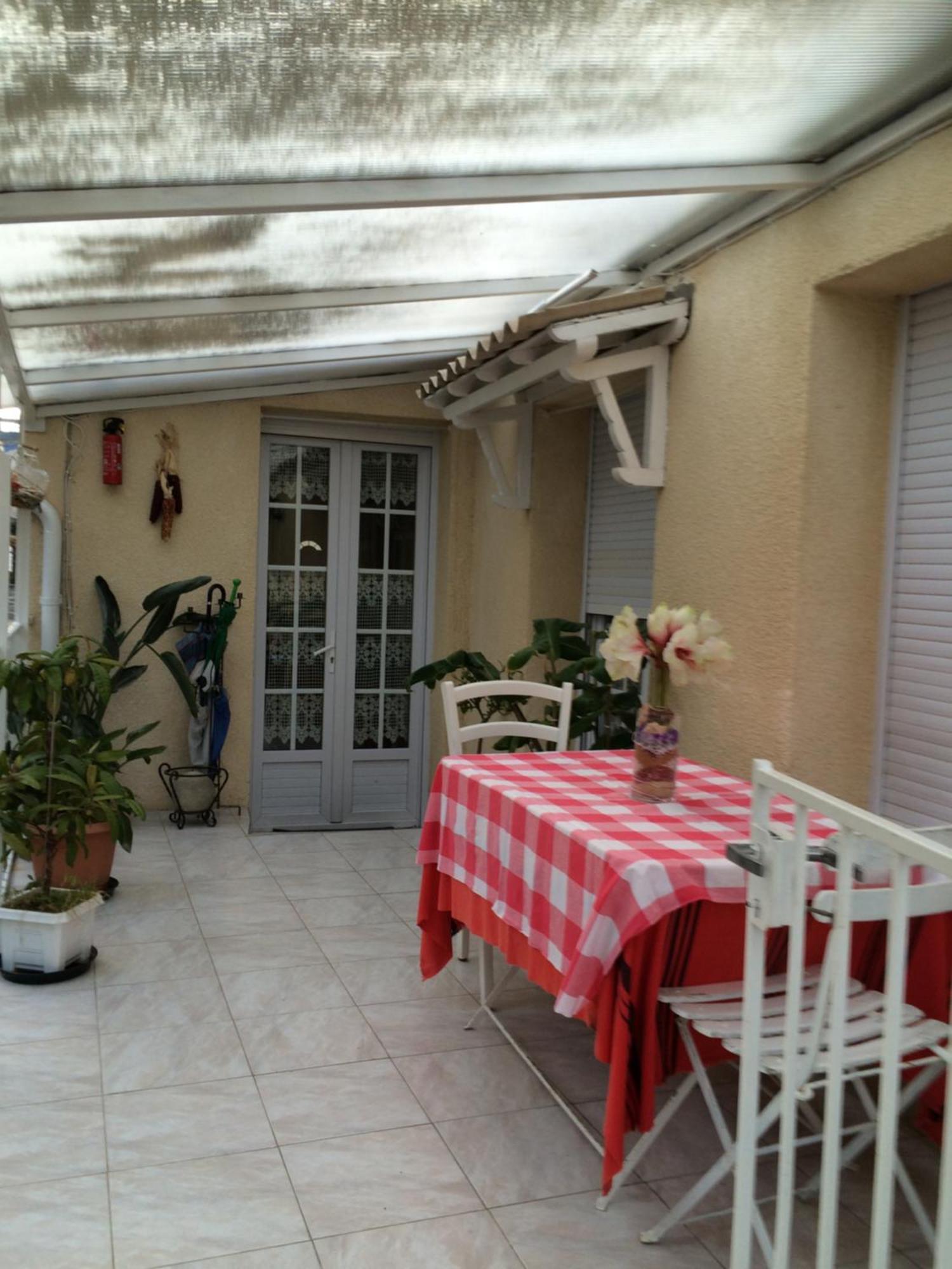 Pavillon Clara Flor Villa Prades  Buitenkant foto